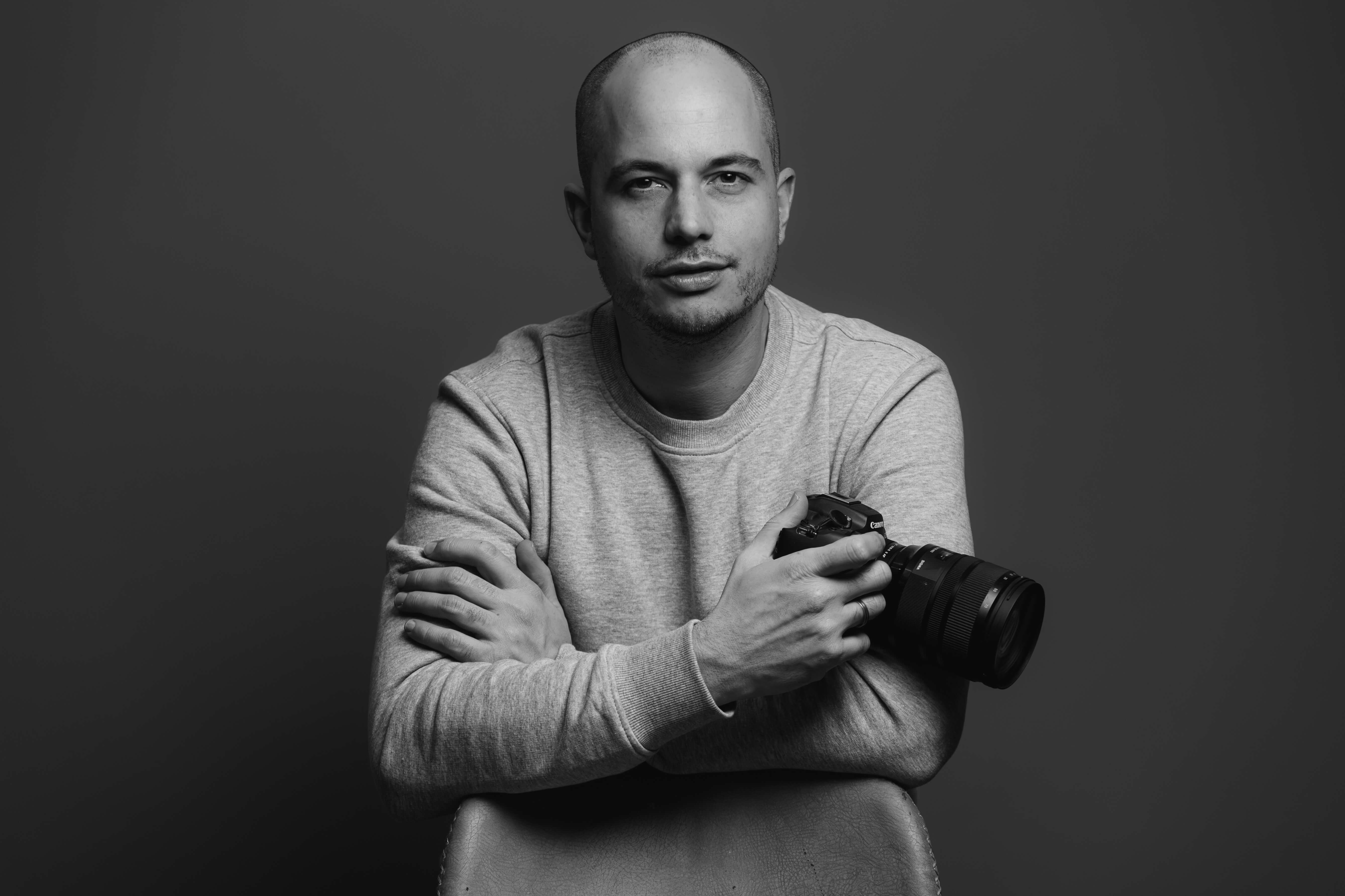 Alex Keyzer, portretfotograaf in Leiderdorp gespecialiseerd in 2-in-1 portretten aan huis
